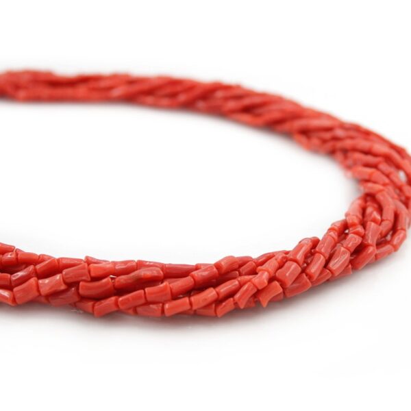 Mediterranean Coral strands irregular cylindrical shape size 4x3mm / 7x3mm