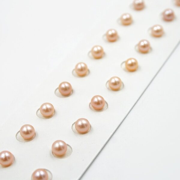 Fresh Water Pearls pairs round shape size 4½-5mm - Natural Color