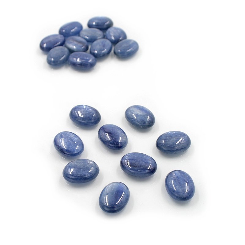 Kyanite Cabochon oval shape size 16x12mm