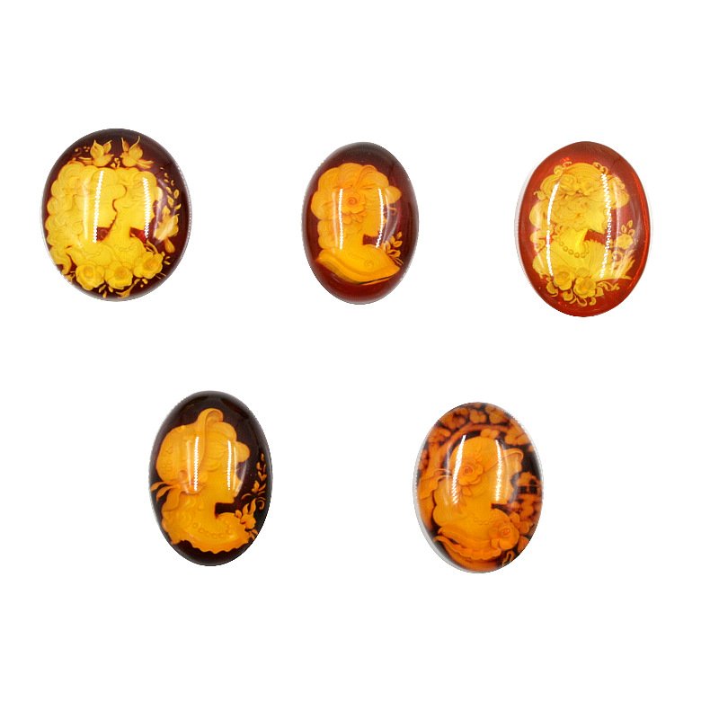 Baltic Amber engraved cameos - Various shape and measures - Image 3