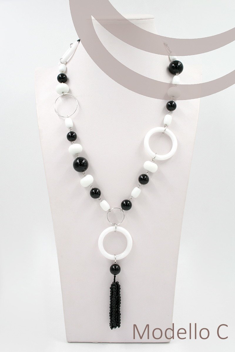 Collana lunga con elementi in pietra dura lavorata in argento 925‰