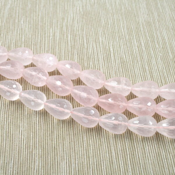 Quarzo rosa fili drop sfaccettati 20x15mm - Foro Passante