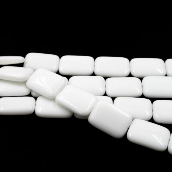 White Agate strand rectangular shape size 25x18mm