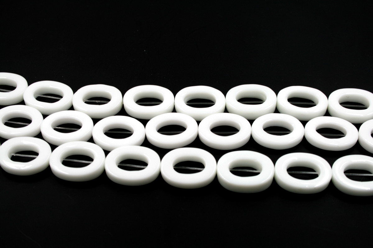 White Agate strands oval frame shape size 25x20mm - Image 2