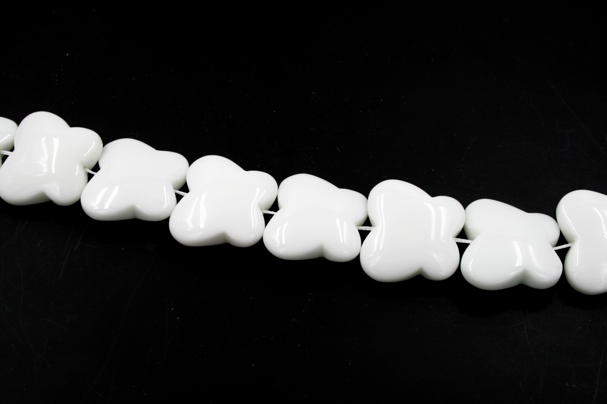 White Agate strands butterfly shape size 33x30mm