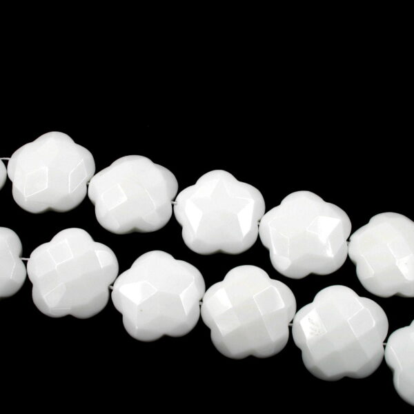White Agate strands facetted flower shape size 30mm