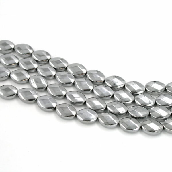 Hematite flat oval facetted shape size 14x10mm silver color
