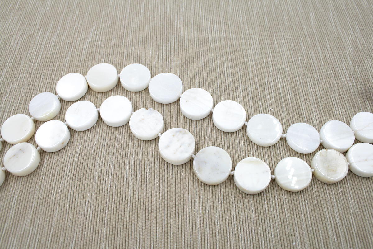 Fossil White Shell strands coin shape size 22mm