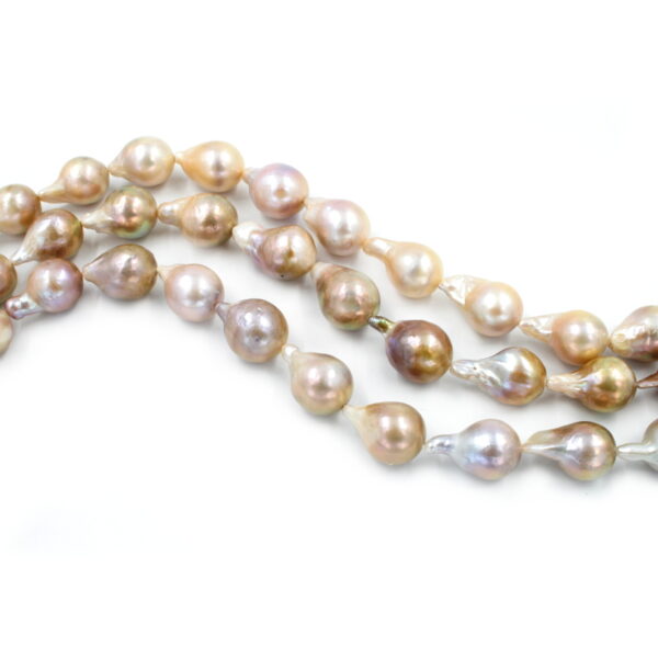 Edison Pearls baroque strands size 15-17mm - Natural Color