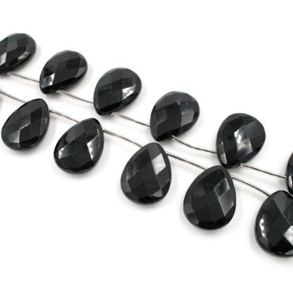 Black agate strands faceted flat drop shape size 30x22mm - Lateral Hole