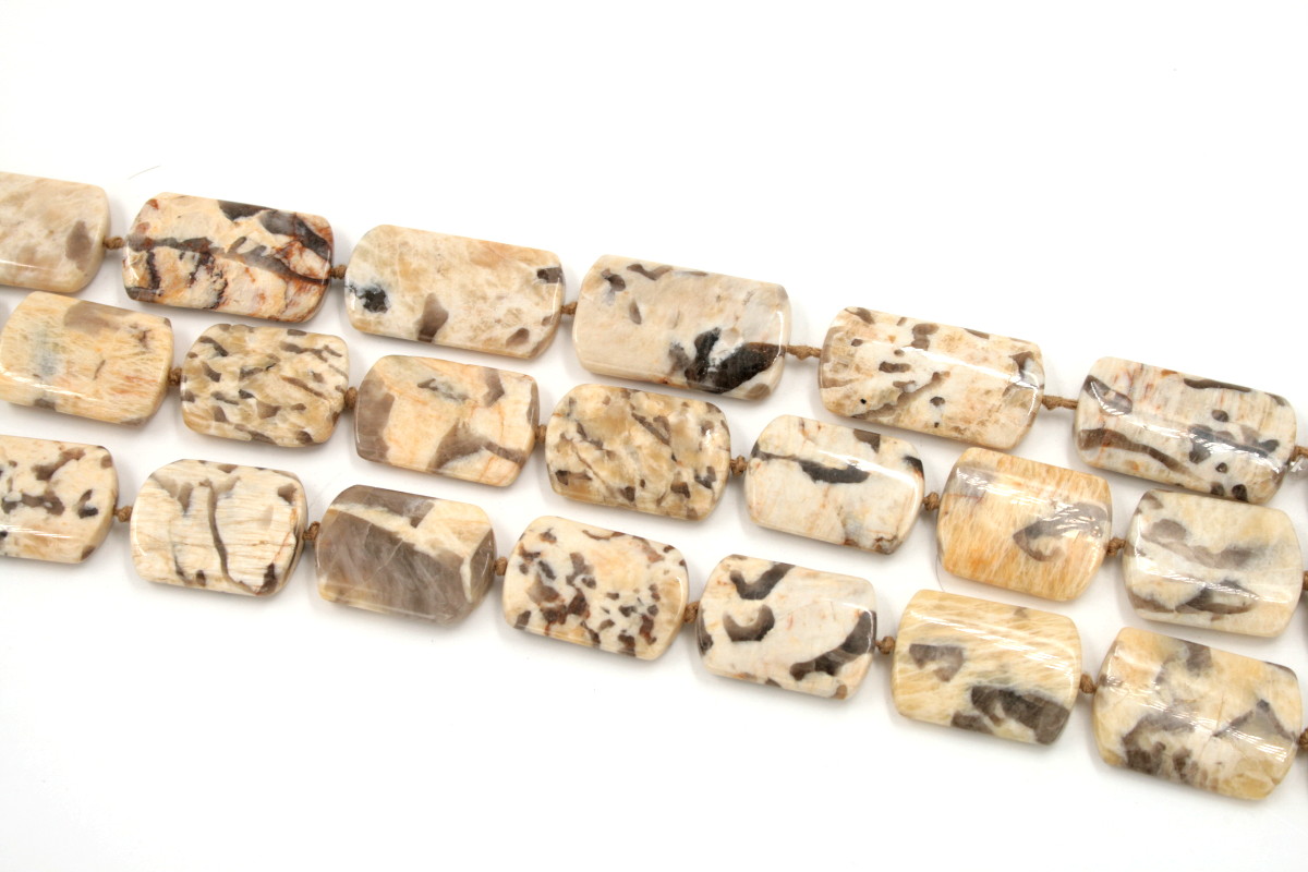 Feldpath strands pillow shape size 20x35mm