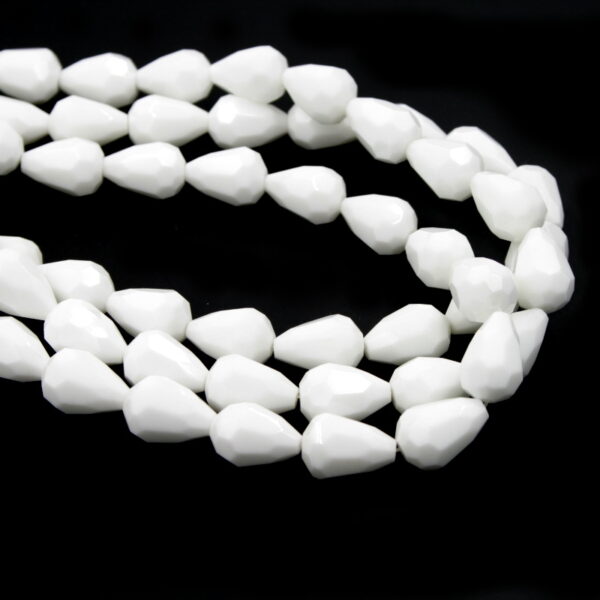 White Agate strands facetted drop size 12x8mm