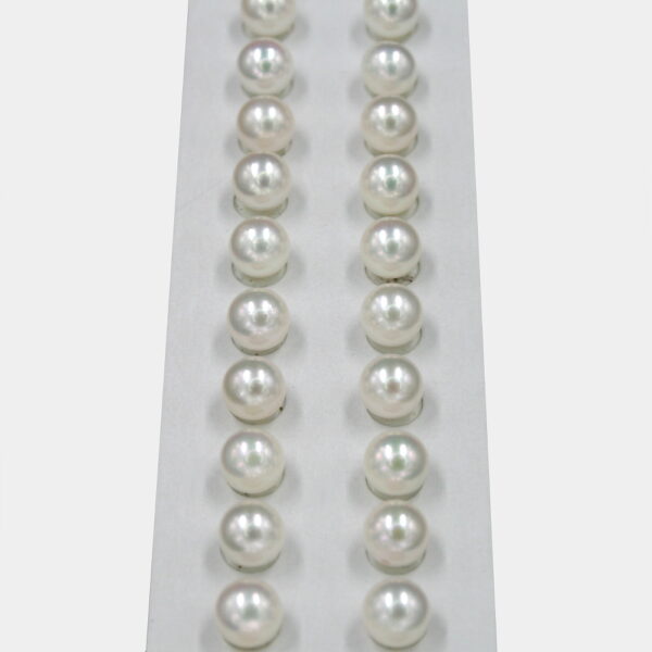 Japanese Akoya pearls pairs round shape size  6½-7mm