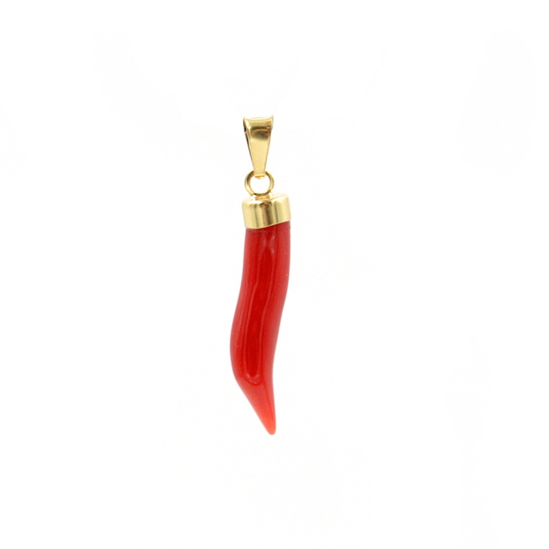Cornetti portafortuna in corallo rosso montati in argento dorato 925‰ - immagine 2