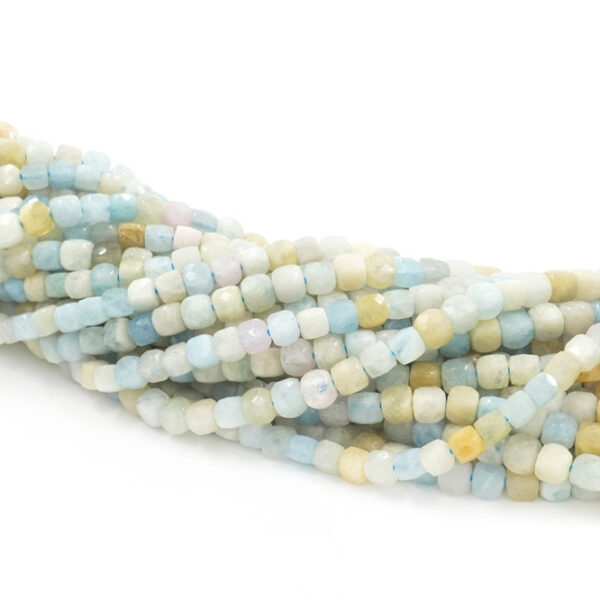 Aquamarine strands faceted cube shape size 4mm