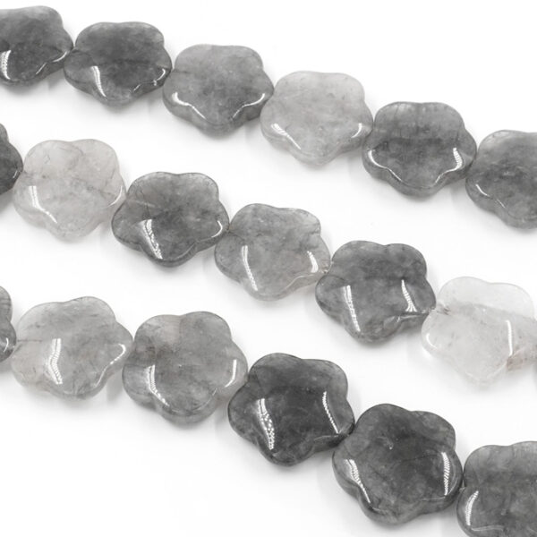 Cloudy quartz strands flower shape size 30mm