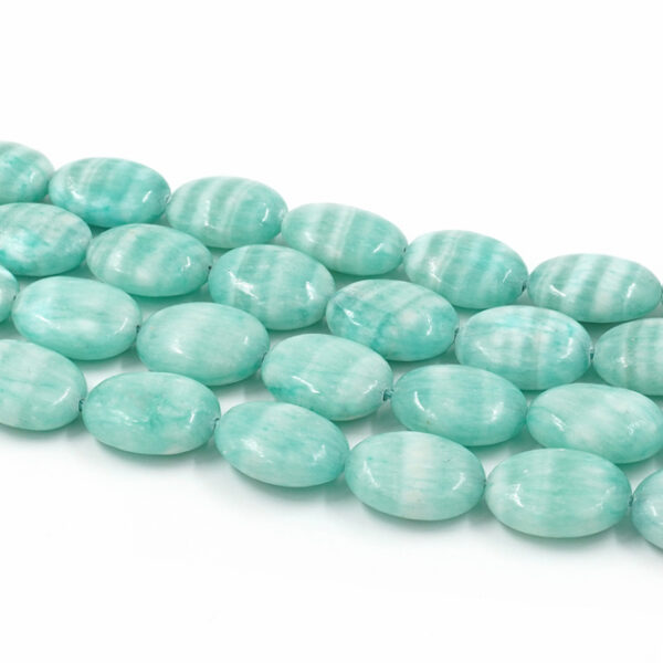 Dyed Jade strands flat oval shape size 20x16mm – Green