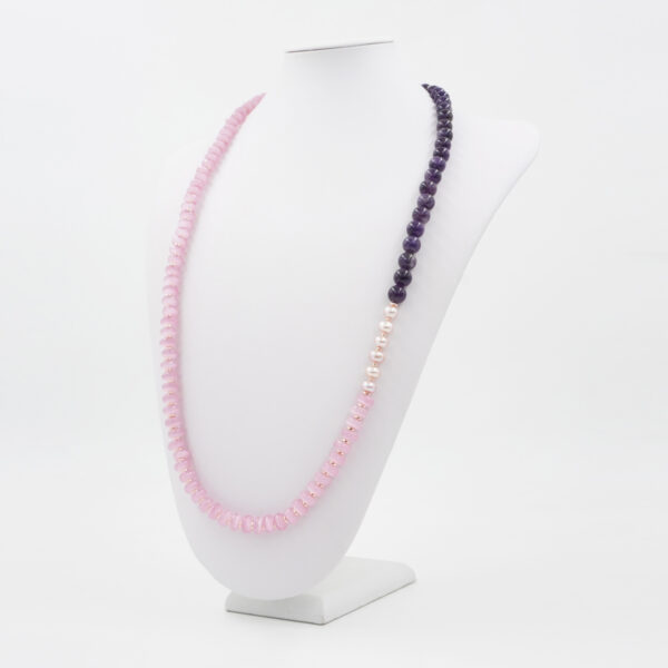 Collana con occhio di gatto rosa, ematite, ametista, perla e chiusura in argento 925 – Rosato