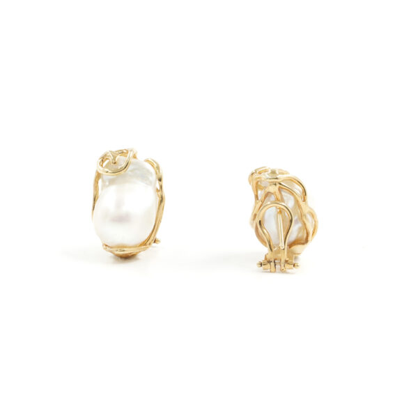 Sterling Silver Earrings with baroque pearl - Golden Color