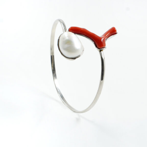 Sterling silver bracelet with pearl, coral branch – Platinum Color