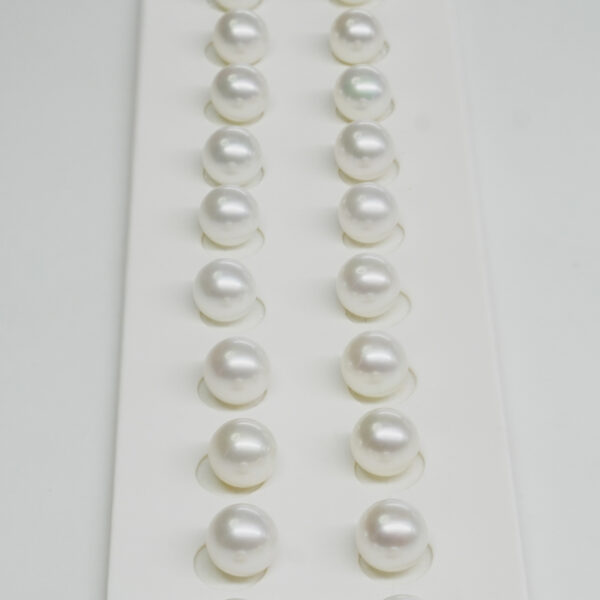Fresh Water Pearls pairs round shape size 6-6½mm
