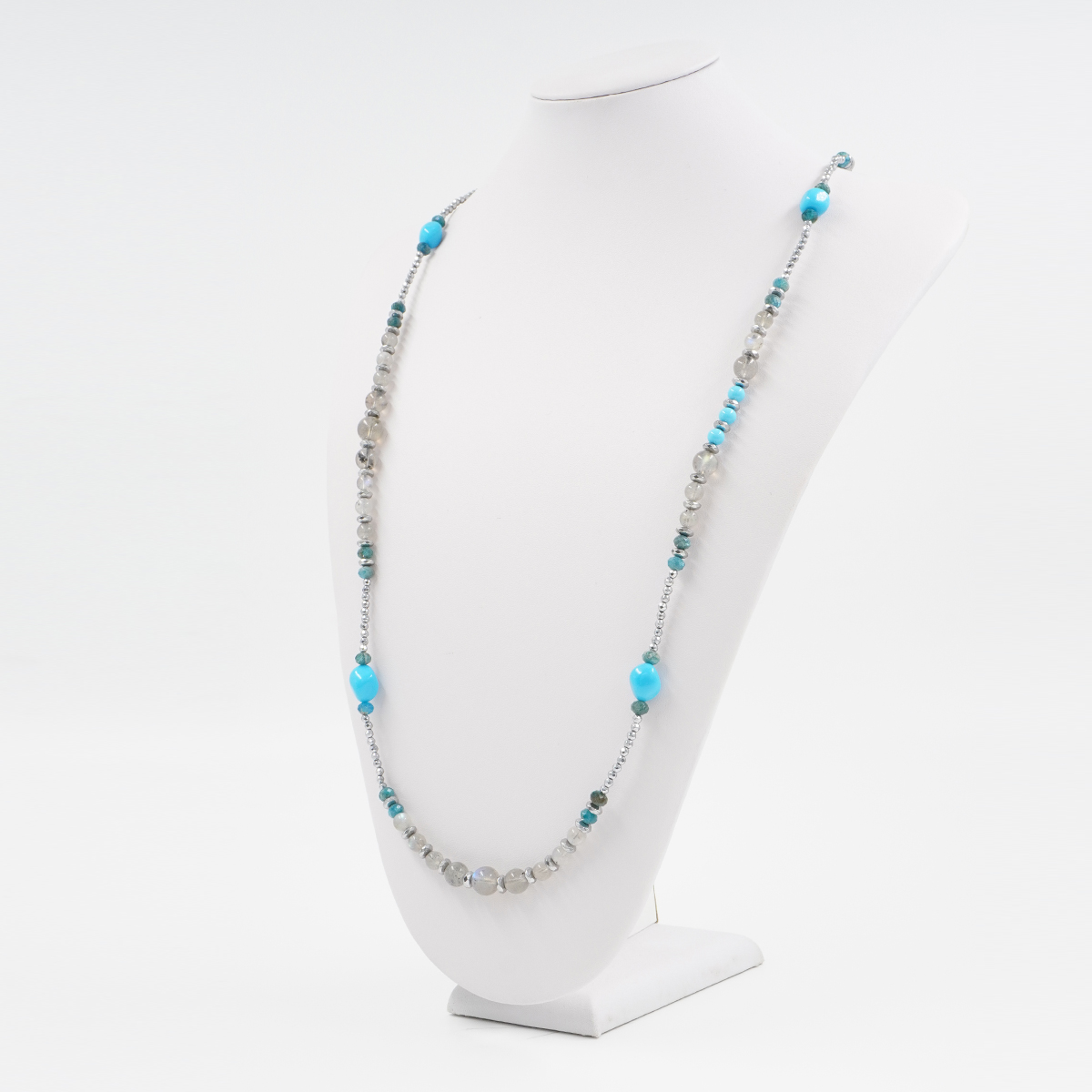 Collana con ematite, apatite, pasta di turchese, labradorite, chiusura in argento 925 – Rodiato - immagine 2