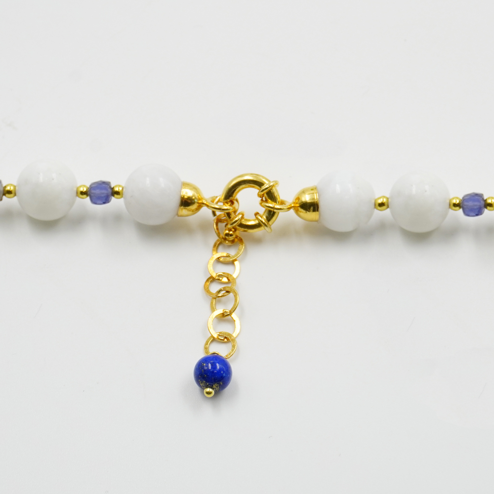 Collana con pietra di Luna bianca, iolite, lapis, ematite, chiusura in argento 925 – Dorato - immagine 4