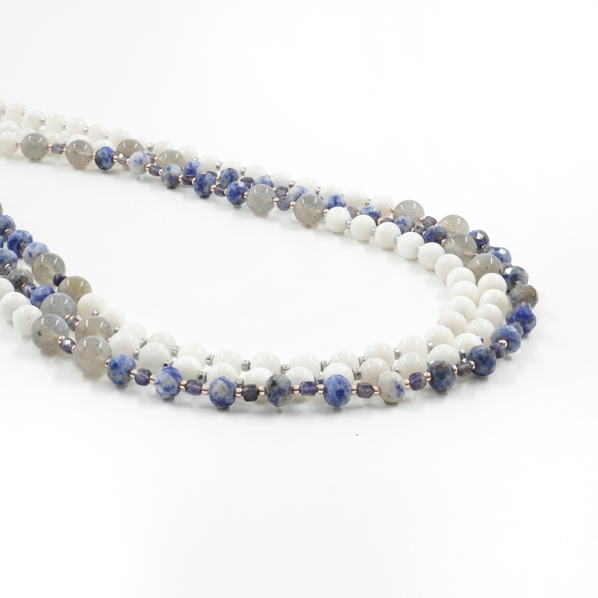 Collana Multifilo con pietra di luna bianca, labradorite, iolite, sodalite, ematite, chiusura in argento 925 – Rodiato