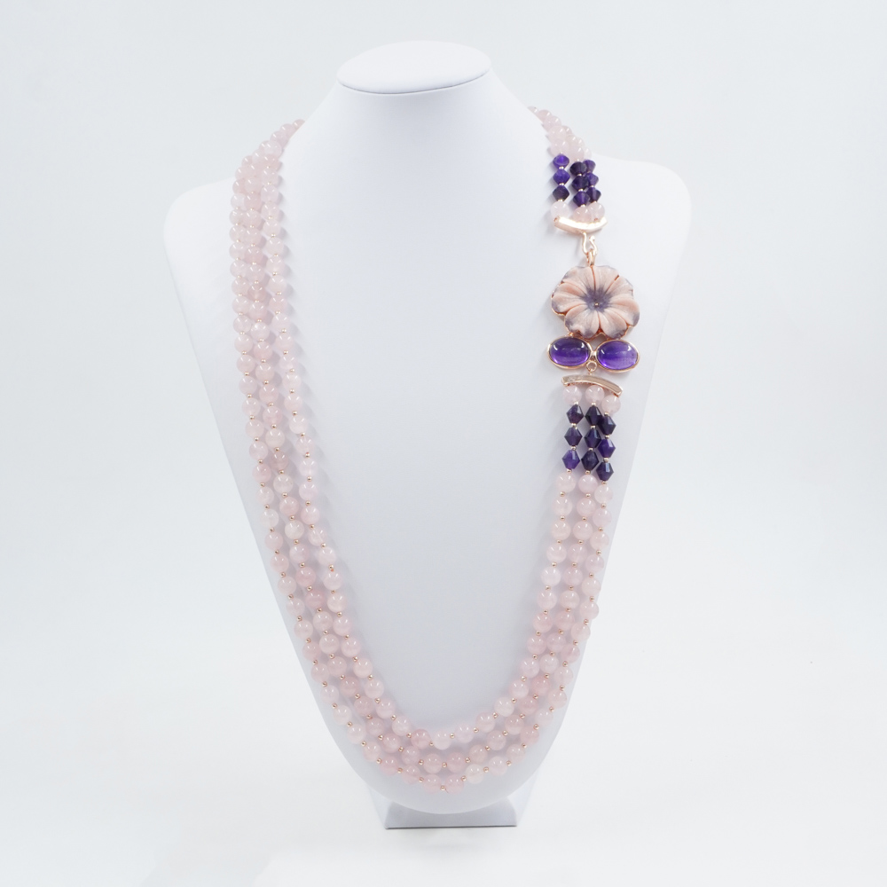 Collana Multifilo con quarzo rosa, ametista, ematite, fiore di pietra dura, chiusura in argento 925 - Rosato