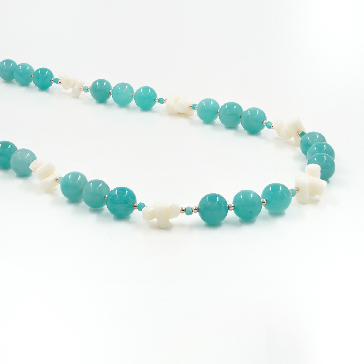 Collana con amazzonite, corallo bianco, ematite, chiusura in argento 925 - Rosato