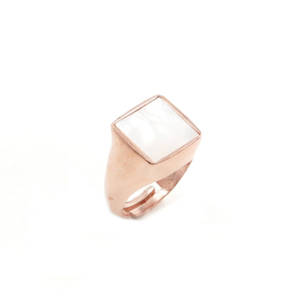 Sterling Silver Chevalier ring with square white mother of pearl – Rose Color