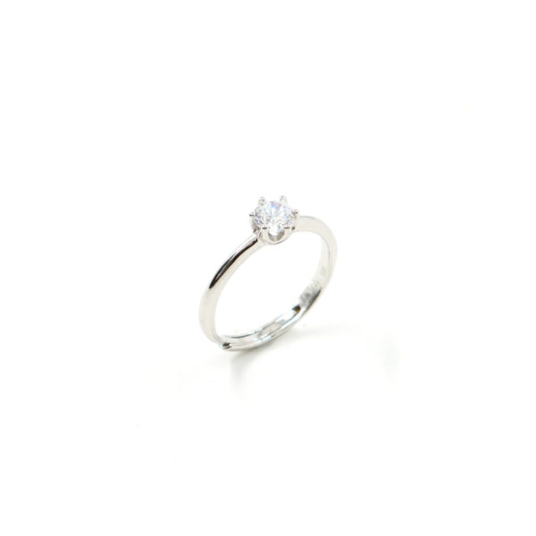 Anello Solitario in argento 925 con zircone bianco – Rodiato
