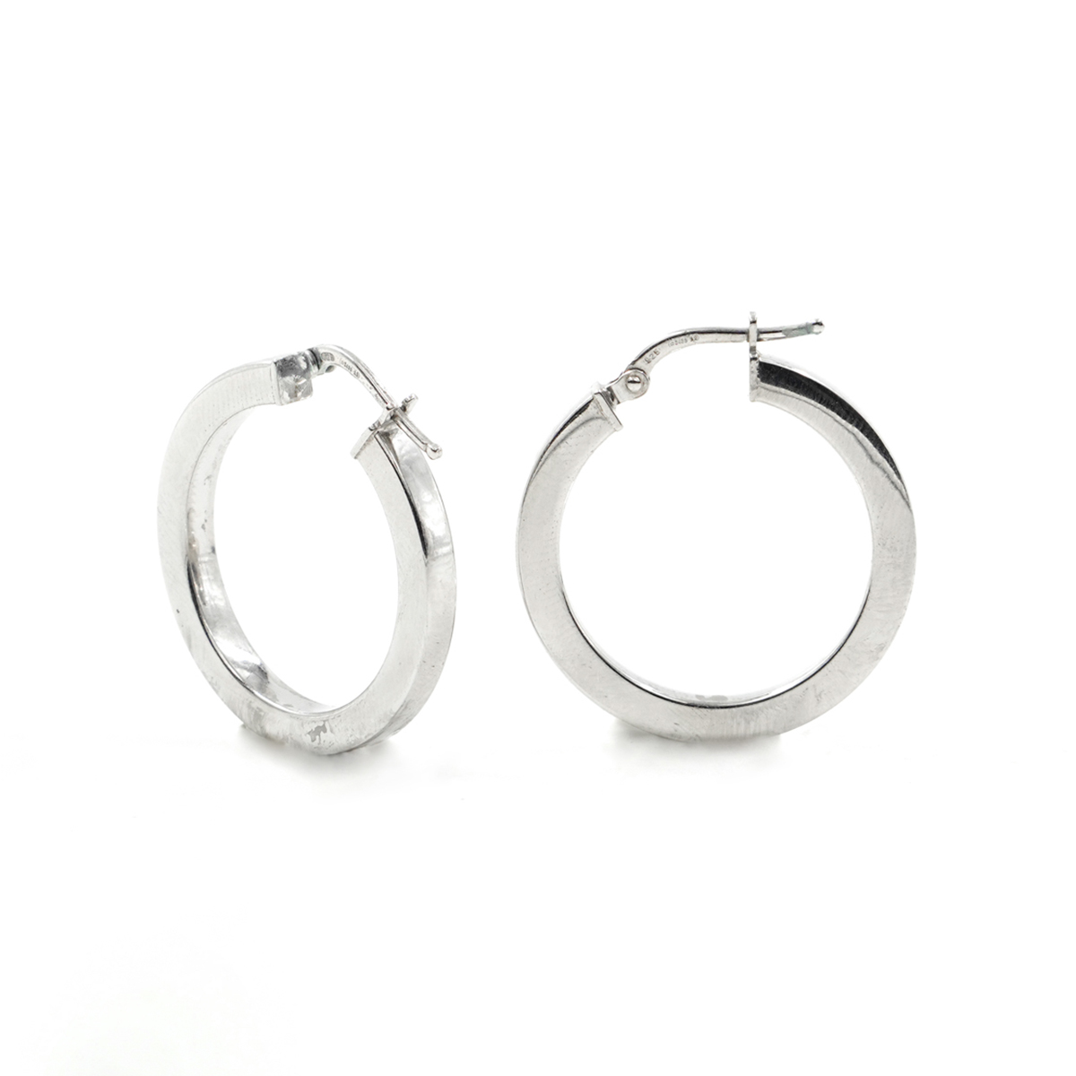 Orecchini cerchio in argento 925 a baionetta 26mm – Rodiato