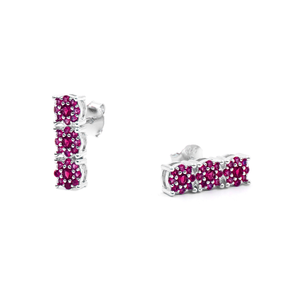 Orecchini Trilogy in argento 925 con zirconi rossi – Rodiato