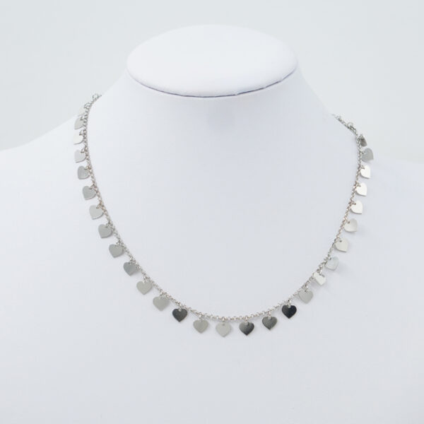 Collana con catena rolo in argento 925 con elementi cuore – Rodiato