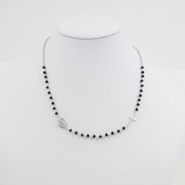 Collana rosario ammagliata in argento 925 con agata nera – Rodiato