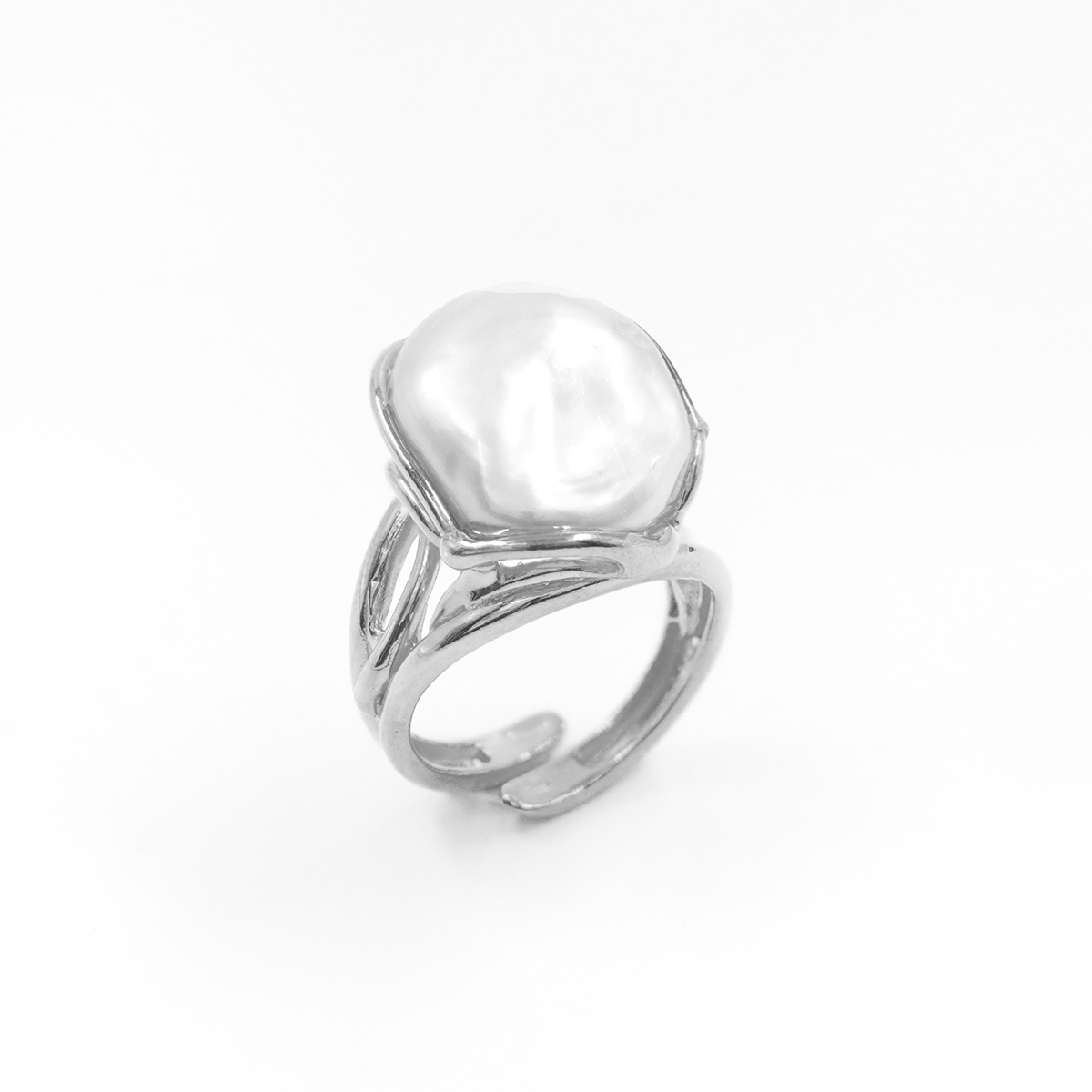 Anello in Argento con perla barocca piatta – Rodiato