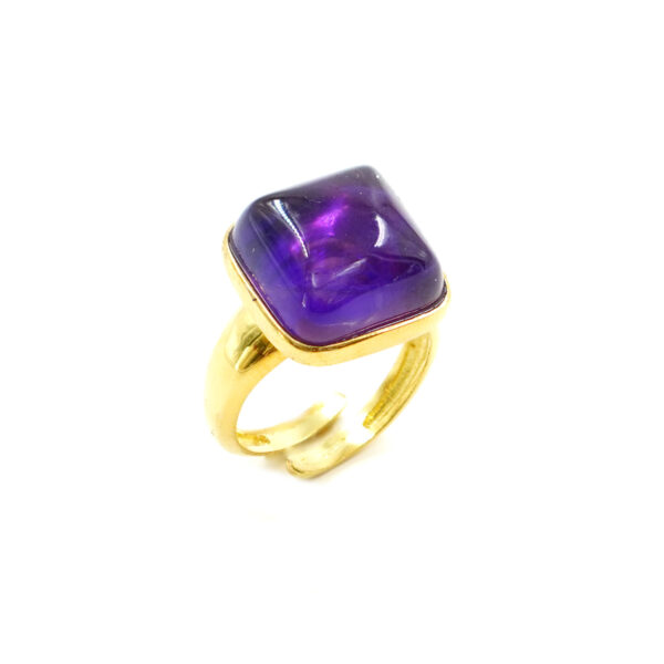 Sterling Silver ring with square amethyst – Golden Color