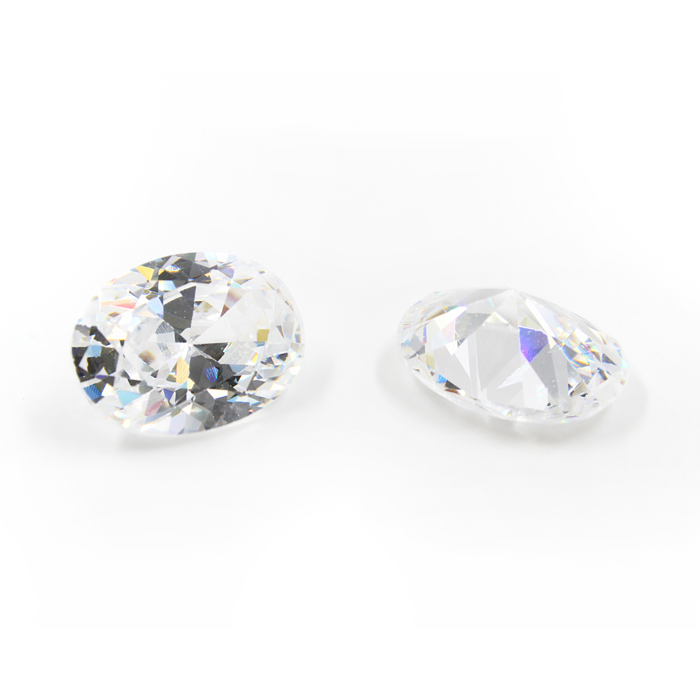 Buste di Zirconi bianchi taglio ovale 5x7mm a 12x16mm