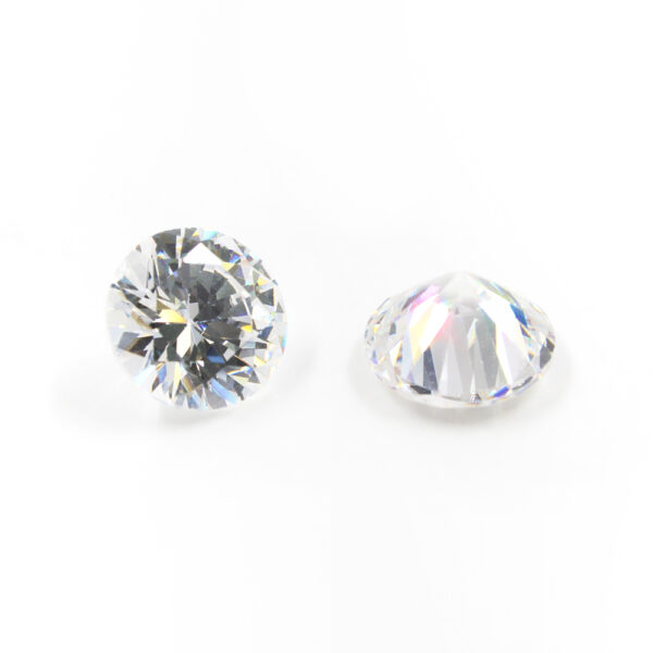 Buste di Zirconi bianchi tondi taglio diamante 4mm a 10mm