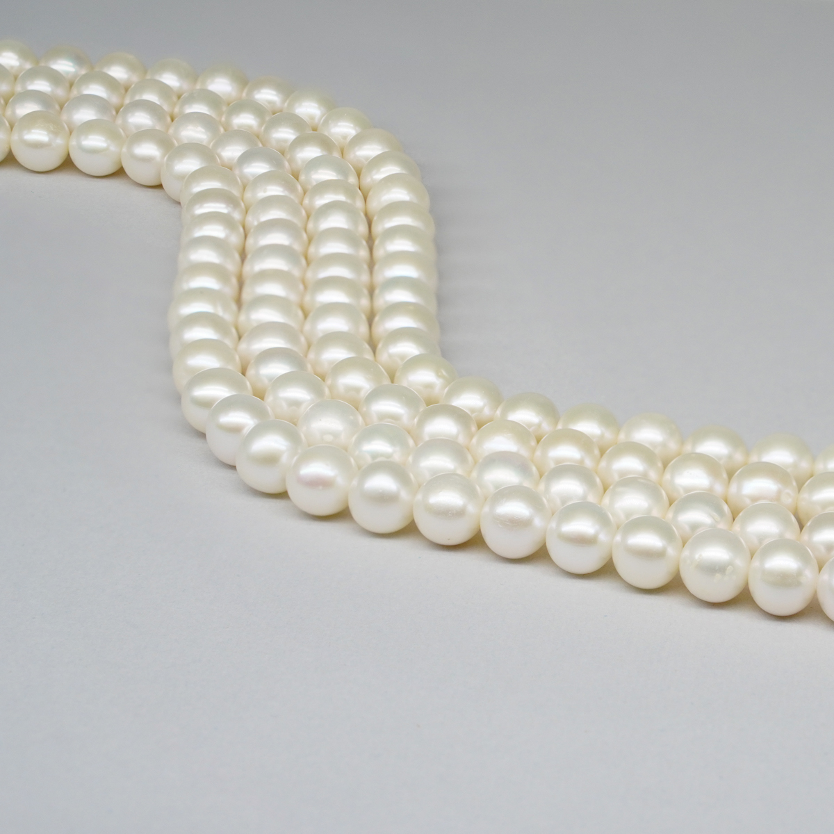 Fresh Water Pearls strands round shape size 7-7½mm