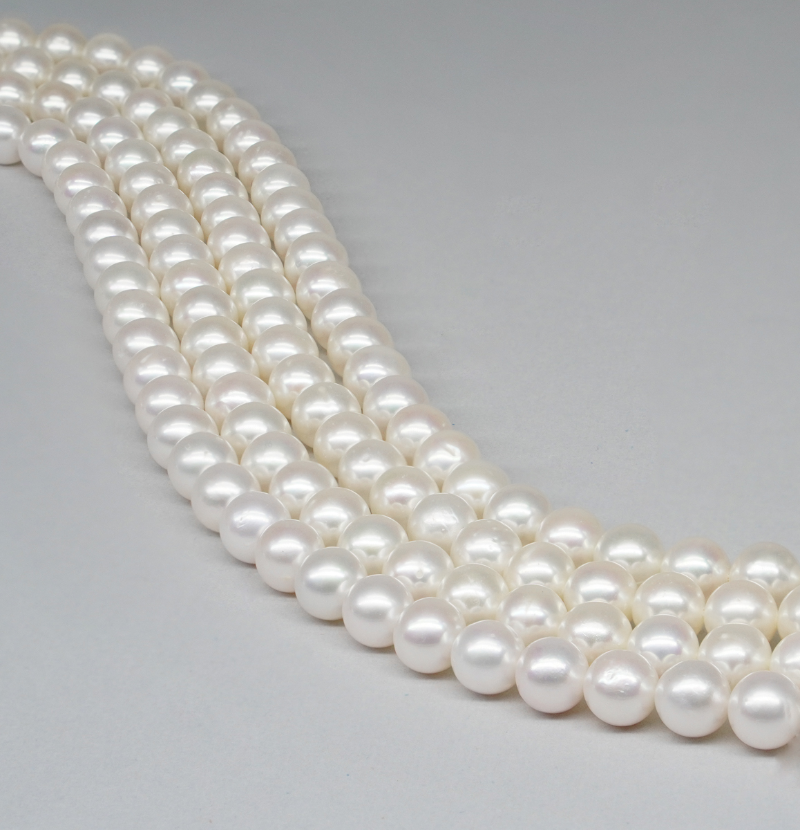 Fresh Water Pearls strands round shape size 7-7½mm