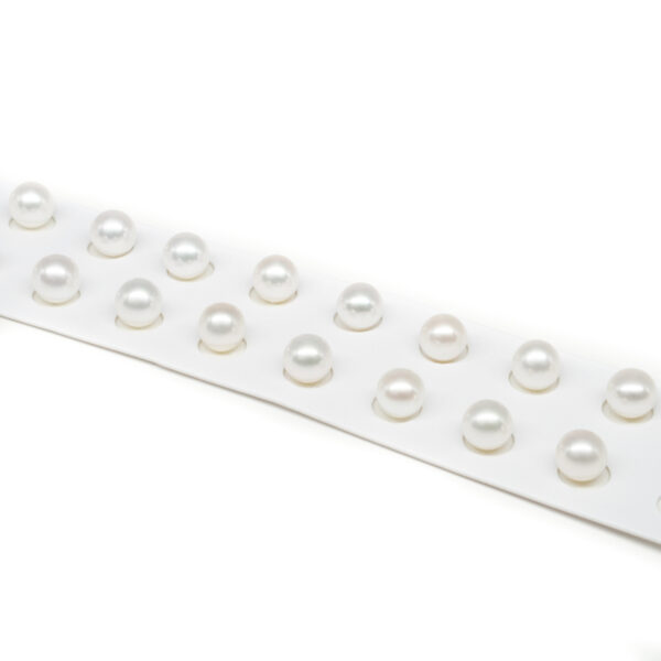 Fresh Water Pearls pairs round shape size 7½-8mm