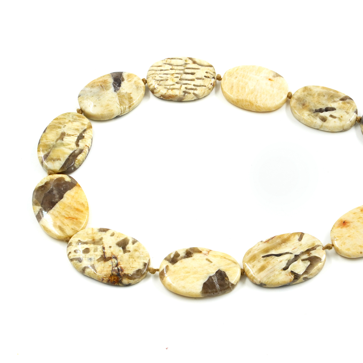Feldpath strands flat oval shape size 22x35mm