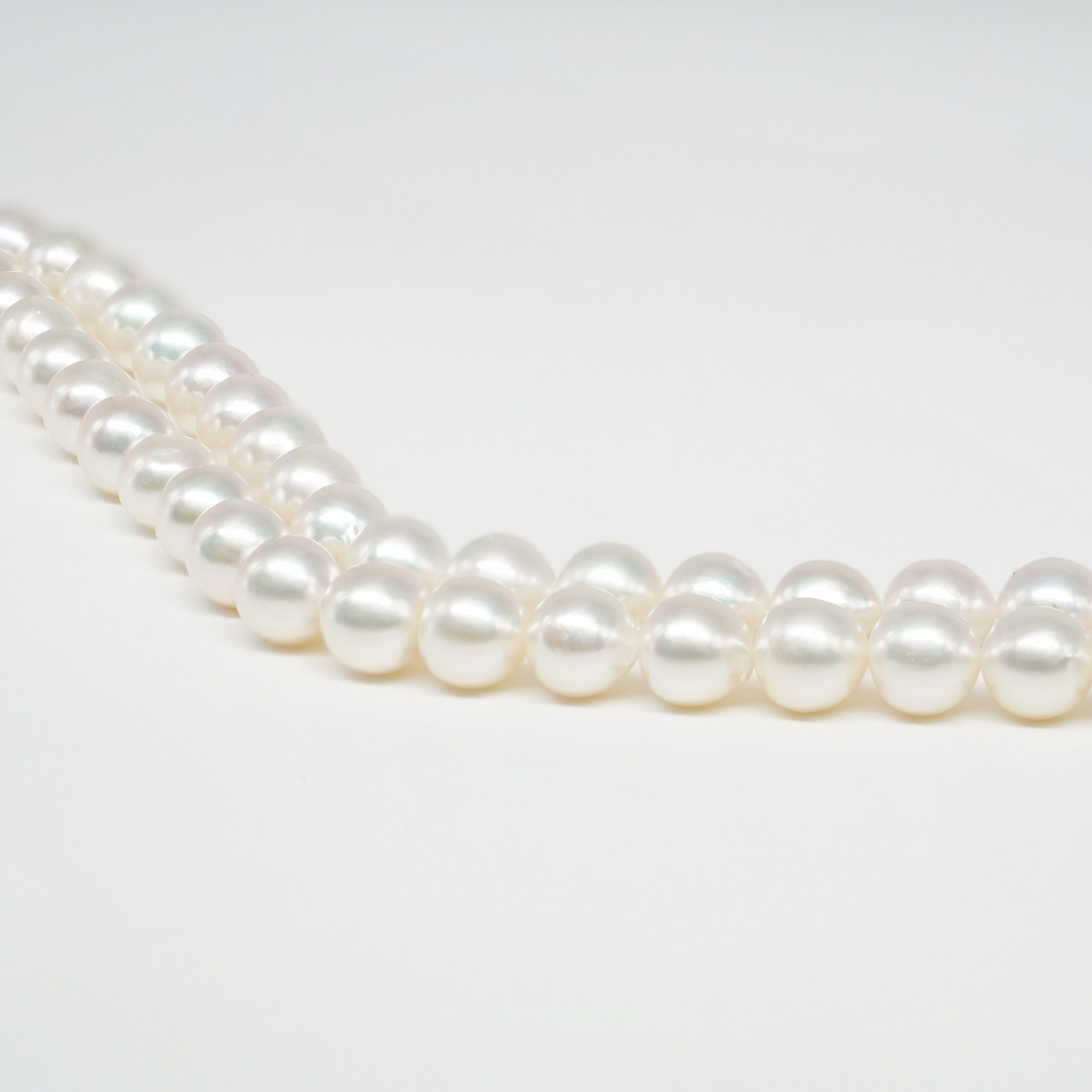 Fili di Perle Akoya Giapponesi tondi misura 9½-10mm
