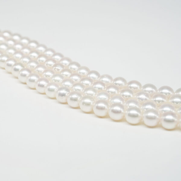 Akoya round pearl strands size 7½-8mm