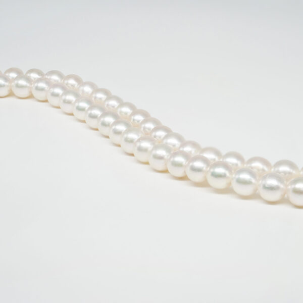 Akoya round pearl strands size 9½-10mm
