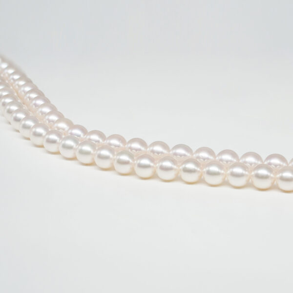 Akoya round pearl strands size 9-9½mm
