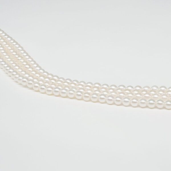 Akoya round pearl strands size 3-3½mm