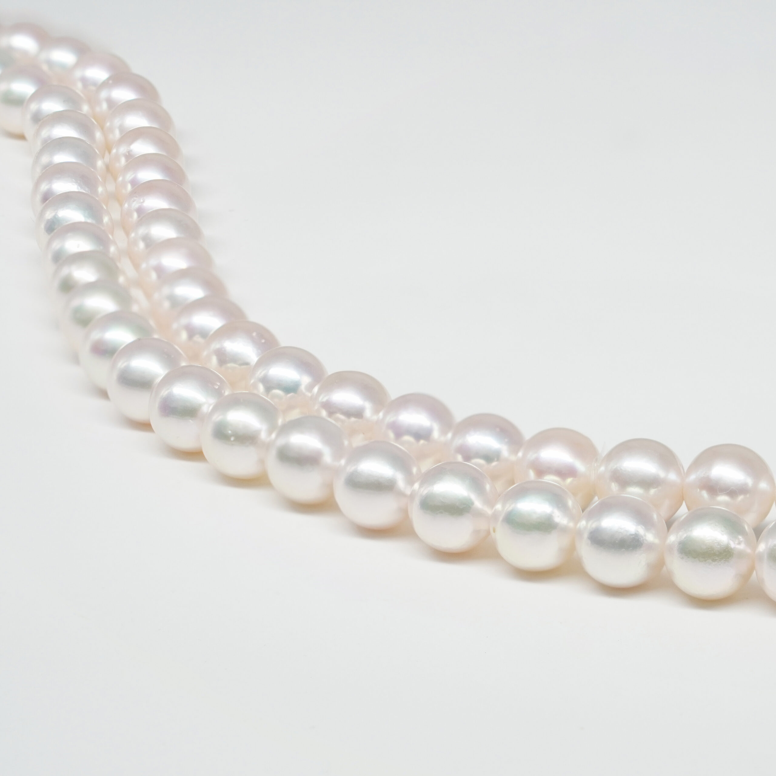 Akoya round pearl strands size 8½-9mm